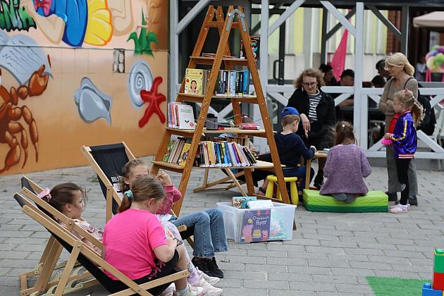 Letnia Czytelnia na Staromiejskiej wystartowała!