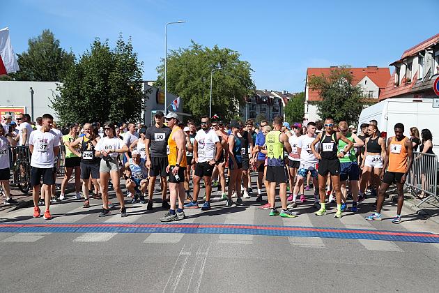 Rywalizowali na lęborskim bruku. 22. Bieg Uliczny św. Jakuba Ap. ukończyło 451 zawodników.