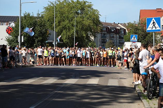 Rywalizowali na lęborskim bruku. 22. Bieg Uliczny św. Jakuba Ap. ukończyło 451 zawodników.