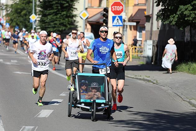 Rywalizowali na lęborskim bruku. 22. Bieg Uliczny św. Jakuba Ap. ukończyło 451 zawodników.