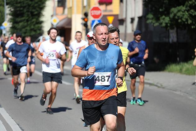 Rywalizowali na lęborskim bruku. 22. Bieg Uliczny św. Jakuba Ap. ukończyło 451 zawodników.