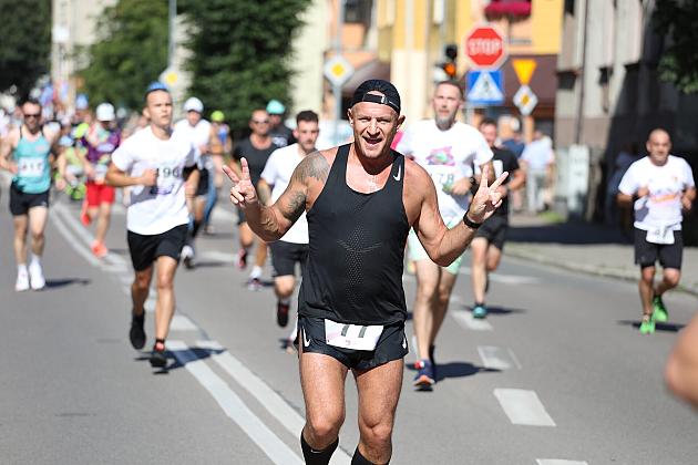Rywalizowali na lęborskim bruku. 22. Bieg Uliczny św. Jakuba Ap. ukończyło 451 zawodników.