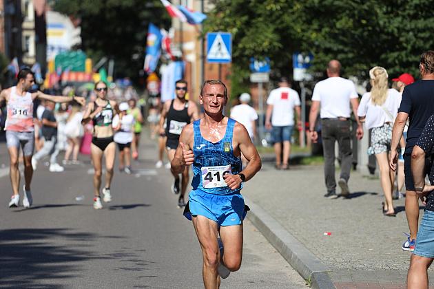 Rywalizowali na lęborskim bruku. 22. Bieg Uliczny św. Jakuba Ap. ukończyło 451 zawodników.