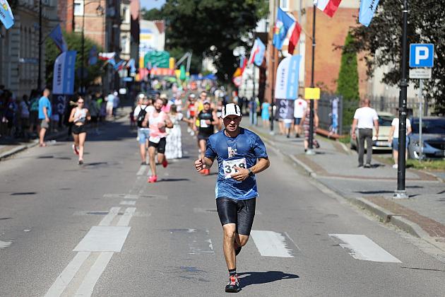 Rywalizowali na lęborskim bruku. 22. Bieg Uliczny św. Jakuba Ap. ukończyło 451 zawodników.
