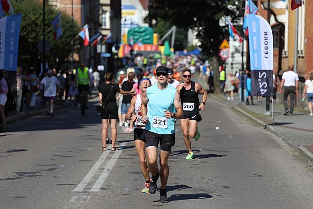 Rywalizowali na lęborskim bruku. 22. Bieg Uliczny św. Jakuba Ap. ukończyło 451 zawodników.