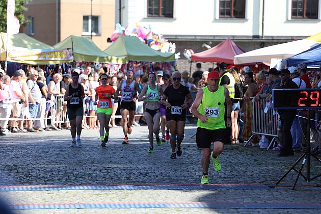 Rywalizowali na lęborskim bruku. 22. Bieg Uliczny św. Jakuba Ap. ukończyło 451 zawodników.