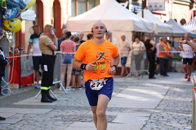 Rywalizowali na lęborskim bruku. 22. Bieg Uliczny św. Jakuba Ap. ukończyło 451 zawodników.