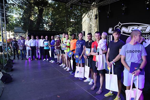 Rywalizowali na lęborskim bruku. 22. Bieg Uliczny św. Jakuba Ap. ukończyło 451 zawodników.