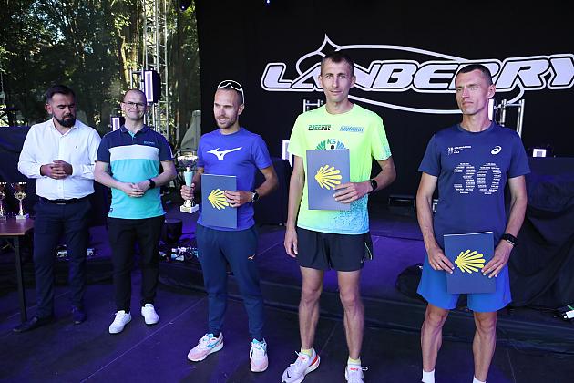 Rywalizowali na lęborskim bruku. 22. Bieg Uliczny św. Jakuba Ap. ukończyło 451 zawodników.