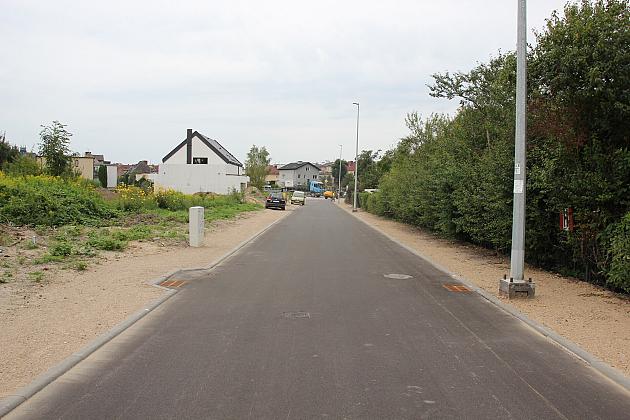 Ulica 8 Maja-bis zyskała asfaltową nawierzchnię i kanalizację deszczową