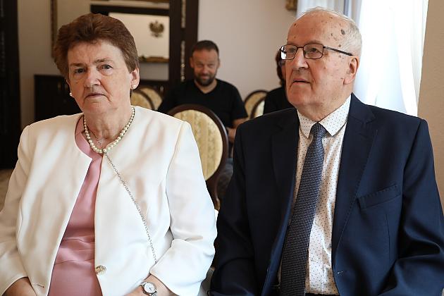 Złote gody w ratuszu. Medale dla 6 par