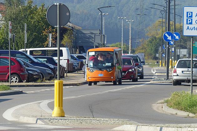 Wycieczki turystyczne meleksami po Lęborku hitem II Lęborskich Dni Seniora