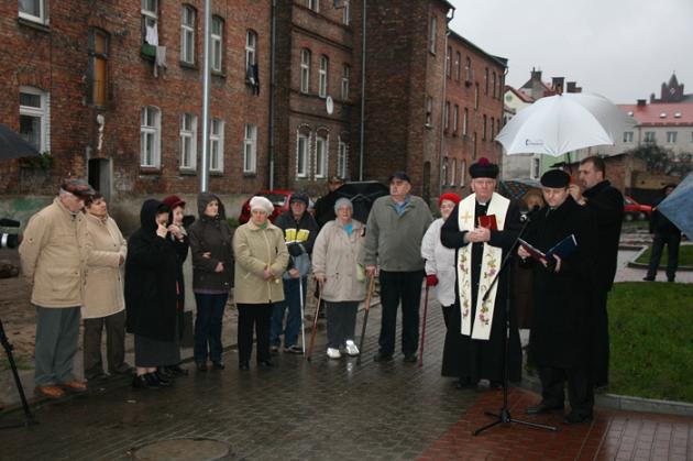 W budynku komunalnym przy ul. Kellera przecięto wstęgę