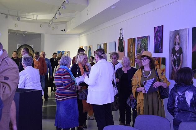 Konkursowe prace malarskie do 1 grudnia w Wieży Ciśnień