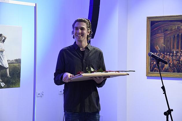 Konkursowe prace malarskie do 1 grudnia w Wieży Ciśnień