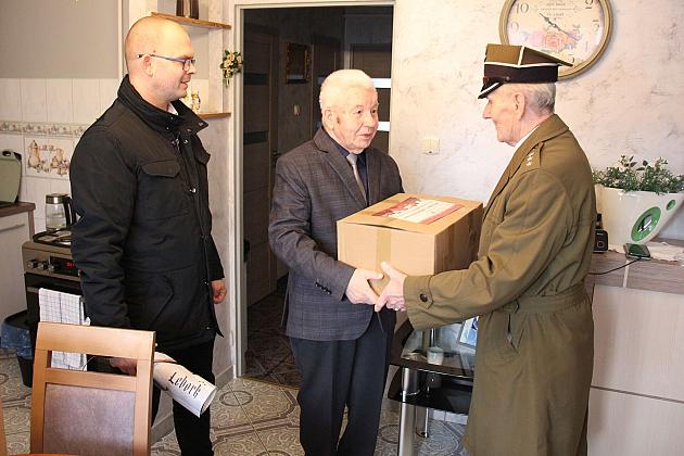 Świąteczne wsparcie dla kombatantów