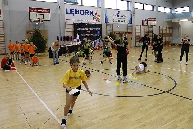 Pierwszaki pokazały, jak potrafią doskonale bawić się i integrować