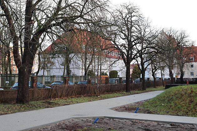 Park przy I LO po pierwszym etapie inwestycji