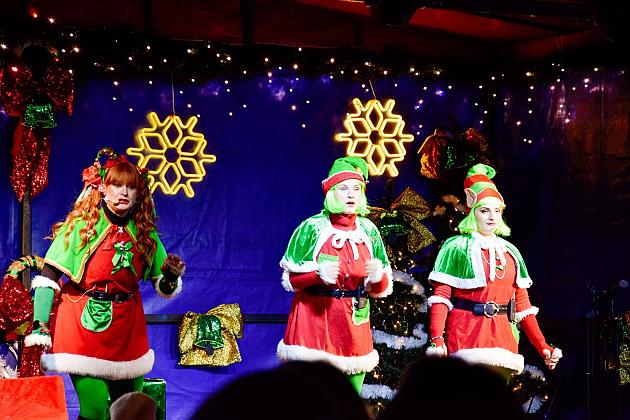 Udany Jarmark Bożanorodzeniowy na Placu Pokoju