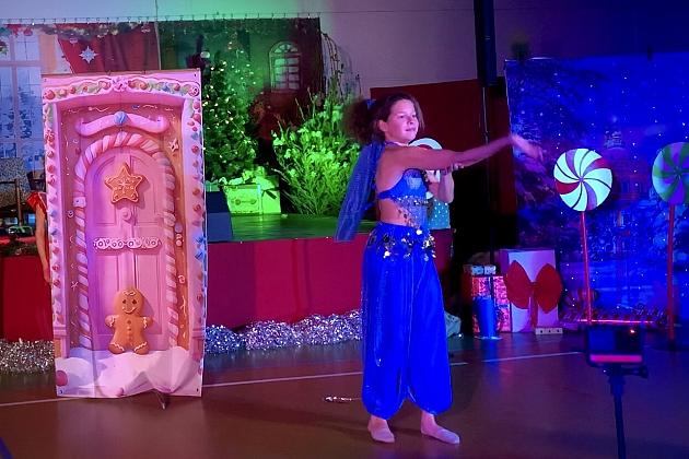 W szczytnym celu wystąpili w spektaklu w Szkole Podstawowej nr 8