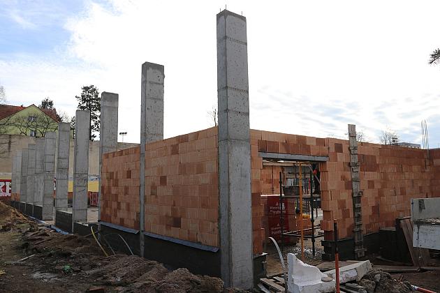 Przy SP1 powstaje nowoczesna hala sportowa