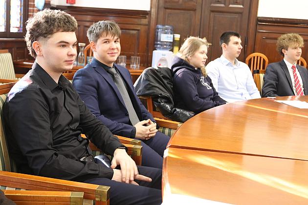 Młodzieżowi radni obradowali na VII sesji