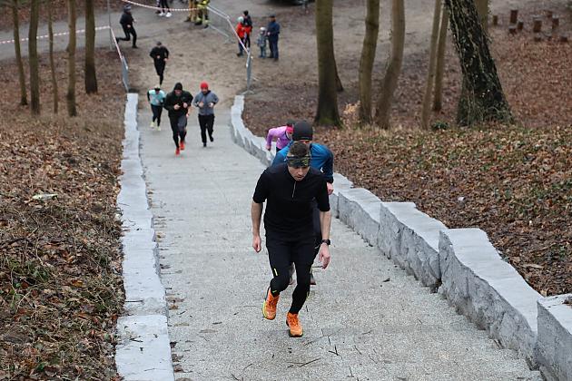 Patriotyczne bieganie w Parku Chrobrego z okazji Narodowego Dnia Pamięci Żołnierzy Wyklętych