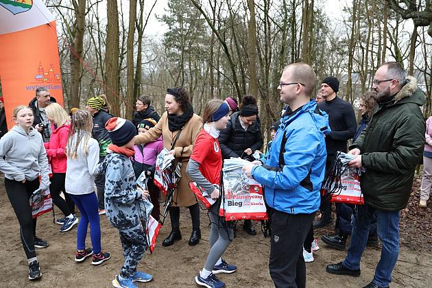 Patriotyczne bieganie w Parku Chrobrego z okazji Narodowego Dnia Pamięci Żołnierzy Wyklętych