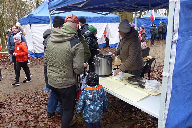 Patriotyczne bieganie w Parku Chrobrego z okazji Narodowego Dnia Pamięci Żołnierzy Wyklętych