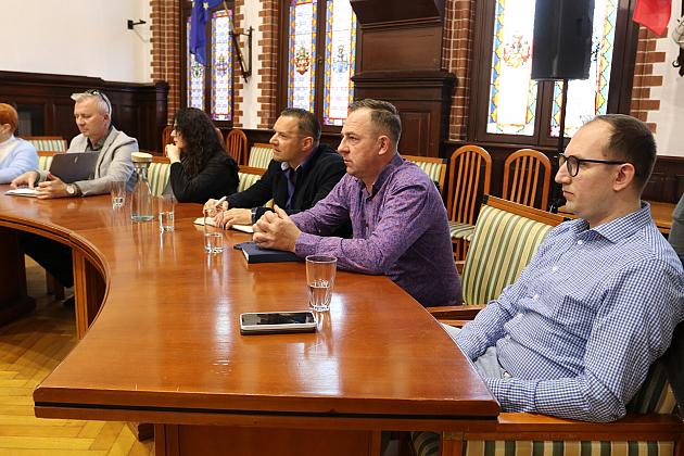 Rozmowy burmistrza i radnych obu gmin o zmianie granic Lęborka