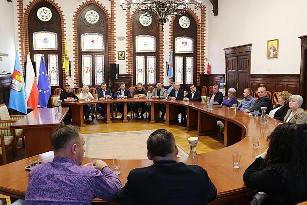 Rozmowy burmistrza i radnych obu gmin o zmianie granic Lęborka