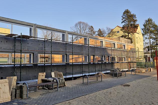 Budowana hala sportowa przy SP1 zyska zadaszenie