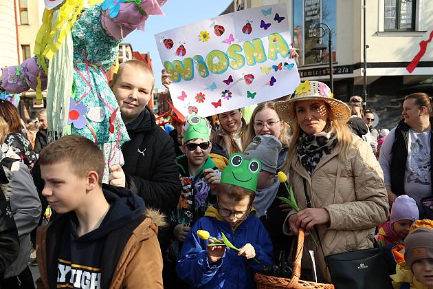 Wiosenny konkurs marzann nad rzeką Łebą
