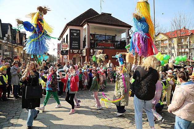 Wiosenny konkurs marzann nad rzeką Łebą