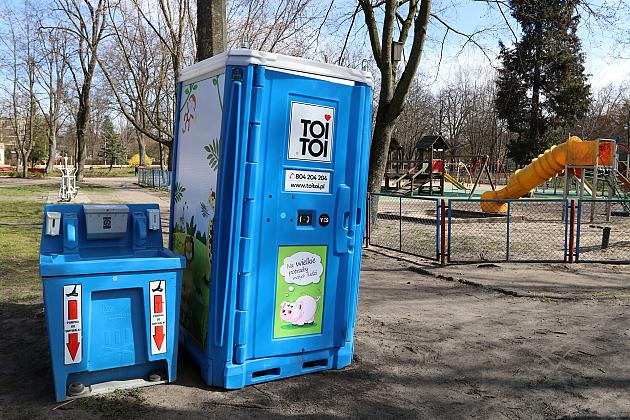 Nowe toalety przy placach zabaw – wygoda i higiena dla najmłodszych i opiekunów