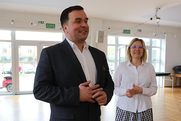 Na wielkanocnym śniadaniu z seniorami