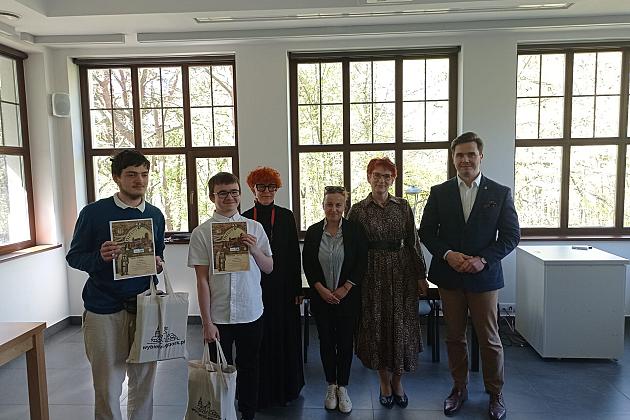 Gminny etap Konkursu Wiedzy o Zamkach Gotyckich za nami