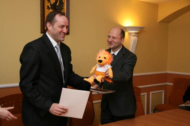 Umowa na 4 mln zł dofinansowania na kanalizację deszczową i podczyszczanie wód deszczowych