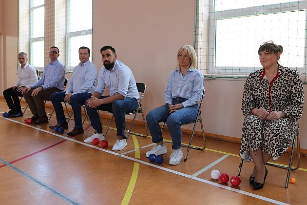 Boccia łączy pokolenia i samorządy! II Powiatowy Integracyjny Turniej w Lęborku za nami