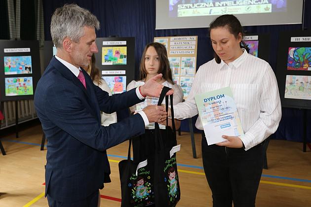 Roboty w służbie ekologii – młodzi artyści zaskoczyli kreatywnością!