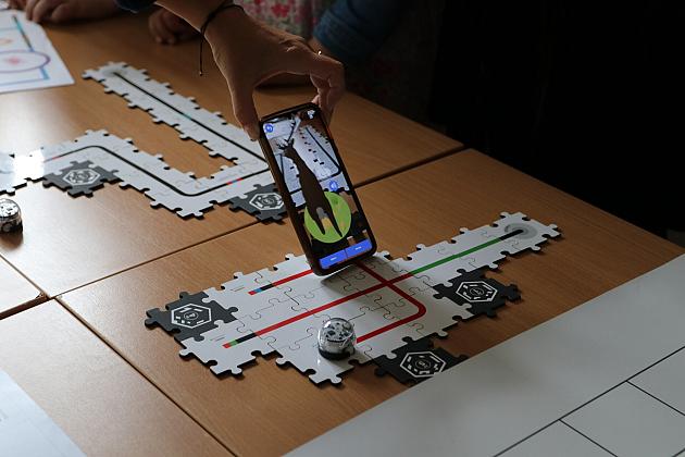 Roboty w służbie ekologii – młodzi artyści zaskoczyli kreatywnością!