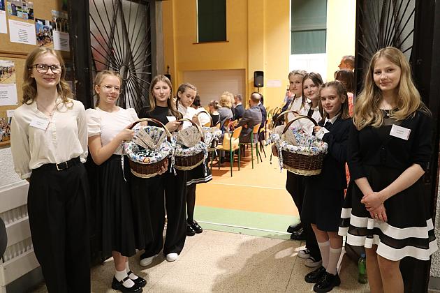 „Jedynka” świętuje 80 lat! Uroczysta gala z okazji jubileuszu najstarszej szkoły podstawowej w Lęborku