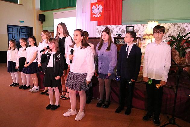 „Jedynka” świętuje 80 lat! Uroczysta gala z okazji jubileuszu najstarszej szkoły podstawowej w Lęborku