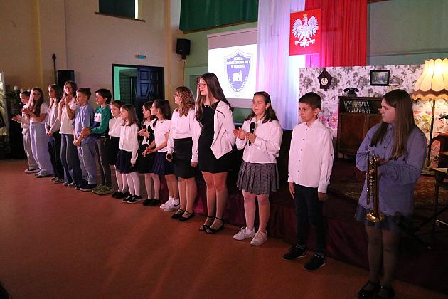 „Jedynka” świętuje 80 lat! Uroczysta gala z okazji jubileuszu najstarszej szkoły podstawowej w Lęborku