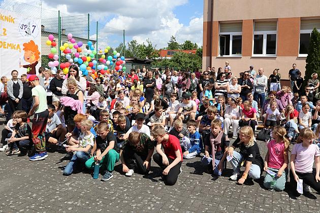 Rodzinna zabawa w „Siódemce” - radość, śmiech i integracja