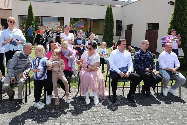 Rodzinna zabawa w „Siódemce” - radość, śmiech i integracja