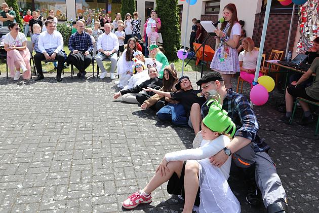 Rodzinna zabawa w „Siódemce” - radość, śmiech i integracja