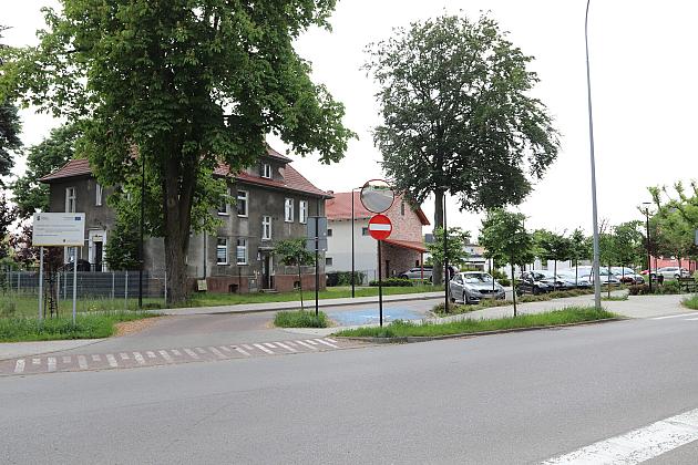 Nowe lustra drogowe w Lęborku – więcej bezpieczeństwa na trudnych skrzyżowaniach!