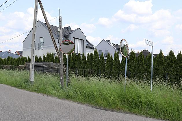 Nowe lustra drogowe w Lęborku – więcej bezpieczeństwa na trudnych skrzyżowaniach!