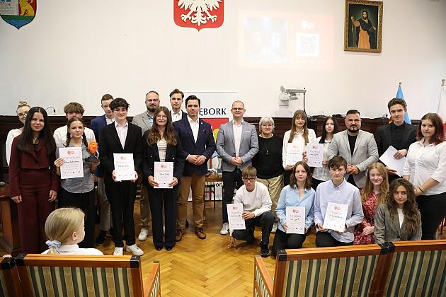 Debaty oksfordzkie w Lęborku – emocje, argumenty i młodzież na najwyższym poziomie